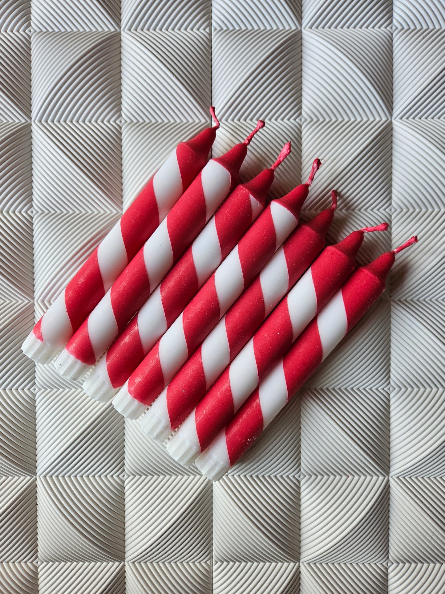 Red/White Spiral Candle